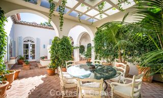 Prachtige, mediterrane luxevilla te koop in een afgeschermde urbanisatie op de Golden Mile van Marbella 785126 
