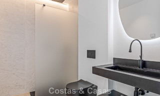 Instapklare, contemporaine luxevilla te koop aan de golfbaan op de New Golden Mile, Marbella - Estepona 785152 