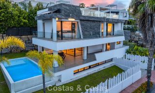 Instapklare, contemporaine luxevilla te koop aan de golfbaan op de New Golden Mile, Marbella - Estepona 785160 
