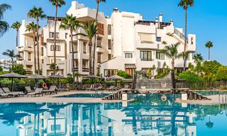 Luxe appartement met zeezicht te koop in een exclusief strandcomplex op de New Golden Mile tussen Marbella en Estepona 785217 