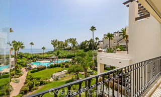 Luxe appartement met zeezicht te koop in een exclusief strandcomplex op de New Golden Mile tussen Marbella en Estepona 785224 
