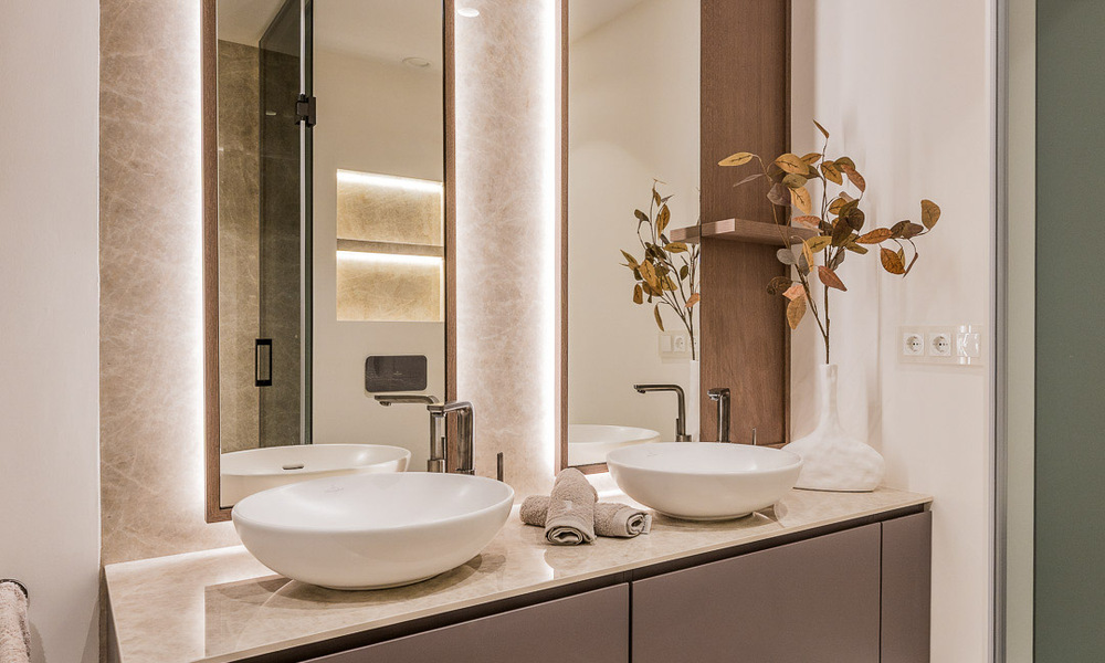 Luxe appartement met zeezicht te koop in een exclusief strandcomplex op de New Golden Mile tussen Marbella en Estepona 785233