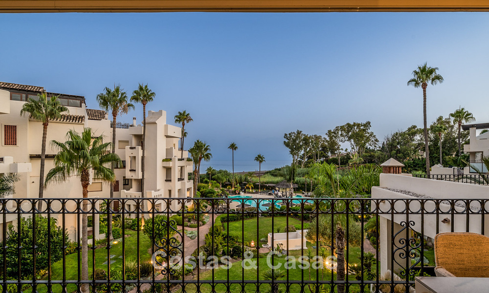 Luxe appartement met zeezicht te koop in een exclusief strandcomplex op de New Golden Mile tussen Marbella en Estepona 785243