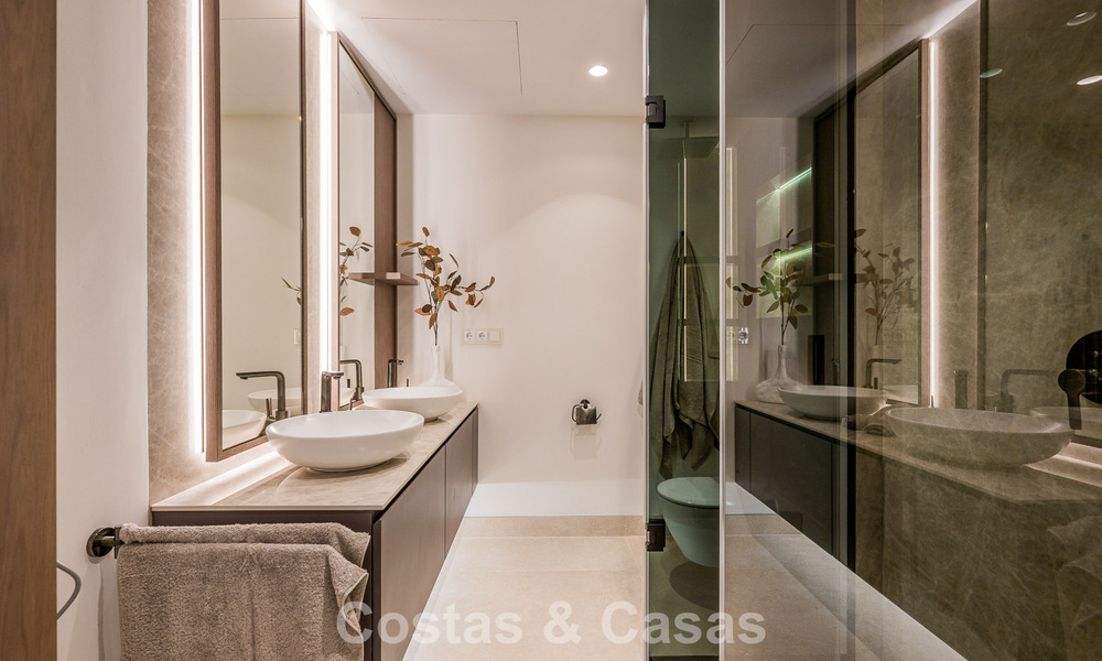 Luxe appartement met zeezicht te koop in een exclusief strandcomplex op de New Golden Mile tussen Marbella en Estepona 785246
