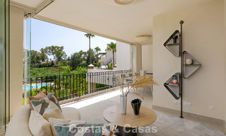 Luxe appartement met zeezicht te koop in een exclusief strandcomplex op de New Golden Mile tussen Marbella en Estepona 785249 