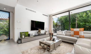 Modernistische villa te koop in een private community omgeven door groen, op de New Golden Mile tussen Marbella en Estepona 785395 