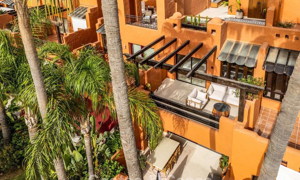 Prestigieus townhouse te koop in een exclusief wooncomplex op de Golden Mile van Marbella 785403