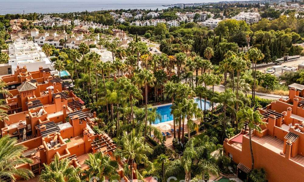 Prestigieus townhouse te koop in een exclusief wooncomplex op de Golden Mile van Marbella 785404