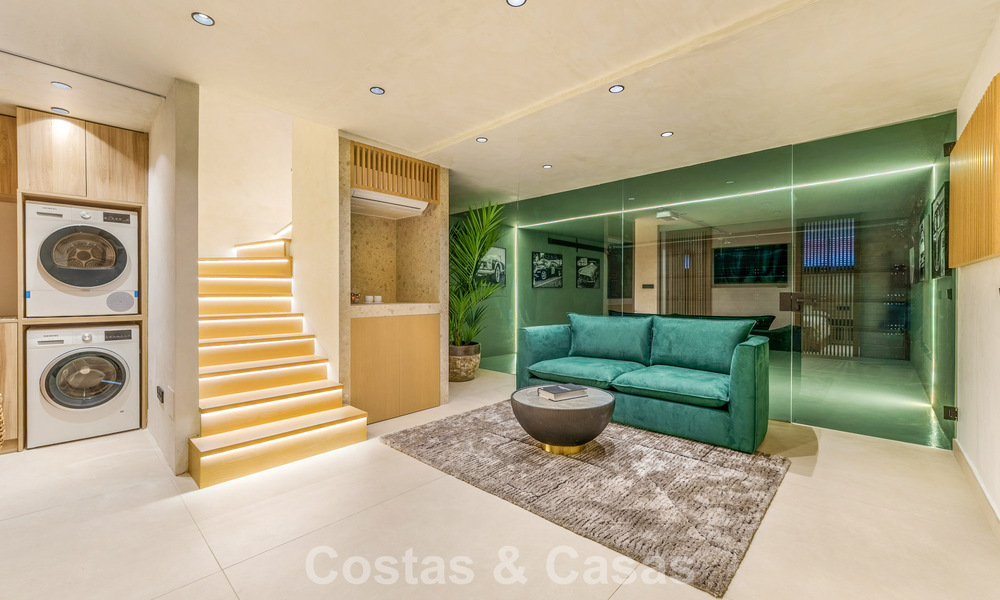 Prestigieus townhouse te koop in een exclusief wooncomplex op de Golden Mile van Marbella 785406