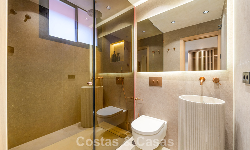 Prestigieus townhouse te koop in een exclusief wooncomplex op de Golden Mile van Marbella 785410