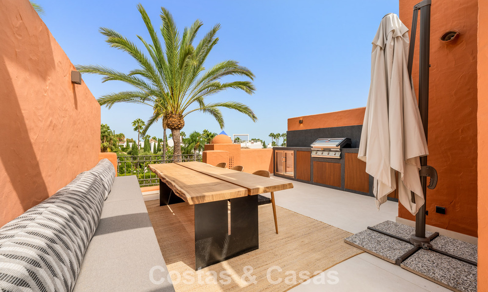 Prestigieus townhouse te koop in een exclusief wooncomplex op de Golden Mile van Marbella 785426
