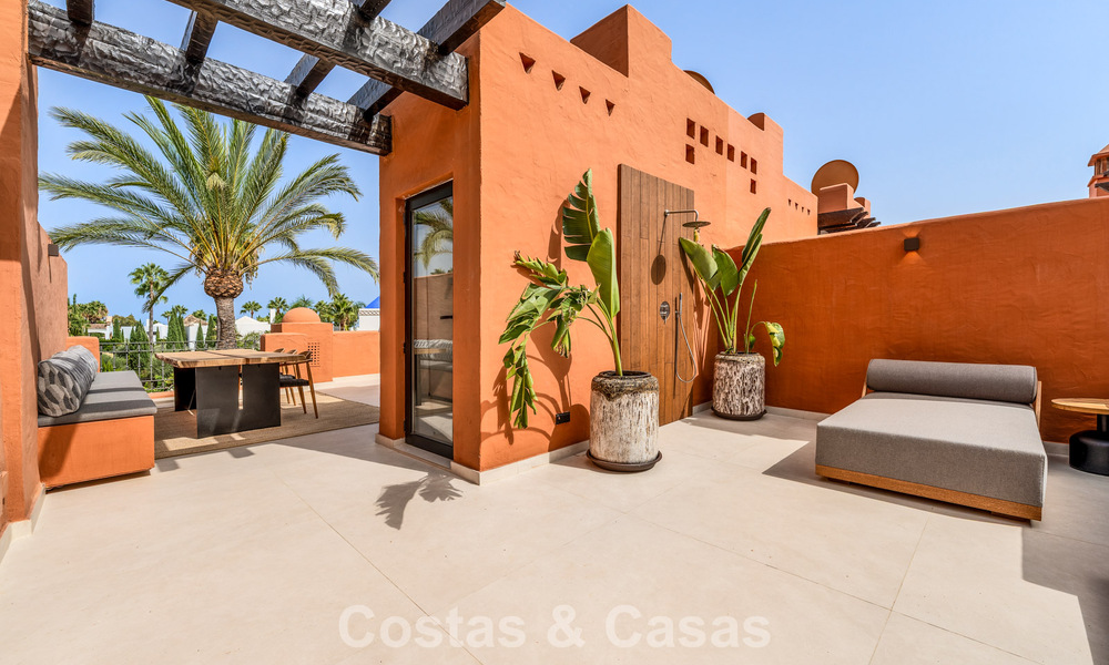 Prestigieus townhouse te koop in een exclusief wooncomplex op de Golden Mile van Marbella 785429