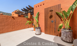 Prestigieus townhouse te koop in een exclusief wooncomplex op de Golden Mile van Marbella 785431 
