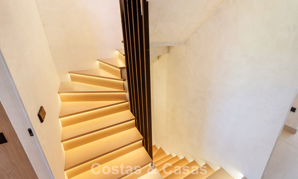 Prestigieus townhouse te koop in een exclusief wooncomplex op de Golden Mile van Marbella 785434