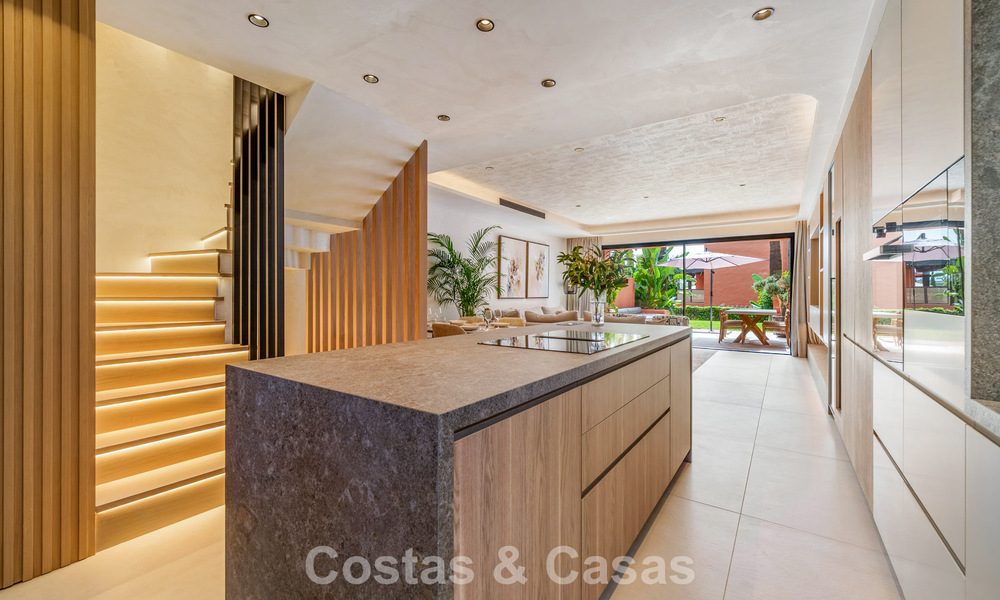 Prestigieus townhouse te koop in een exclusief wooncomplex op de Golden Mile van Marbella 785439