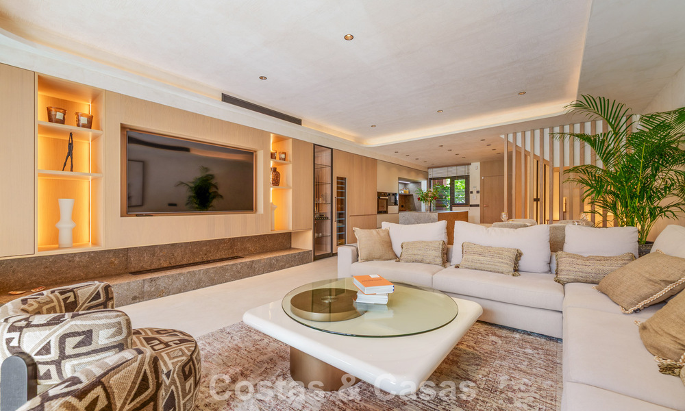 Prestigieus townhouse te koop in een exclusief wooncomplex op de Golden Mile van Marbella 785442