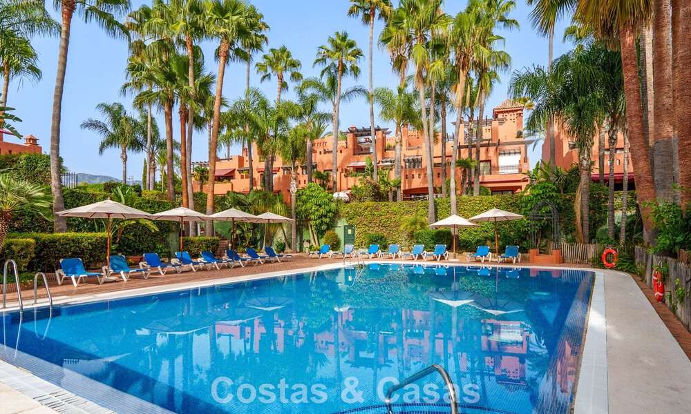 Prestigieus townhouse te koop in een exclusief wooncomplex op de Golden Mile van Marbella 785450