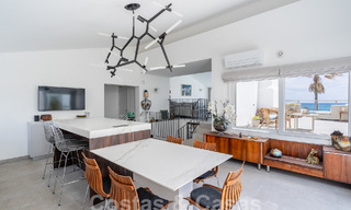 Charmante woningen te koop in een eerstelijns strandurbanisatie nabij Estepona stad 808326 