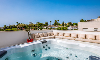 Eigentijds luxe penthouse met ruim dakterras te koop dicht bij alle voorzieningen en het centrum van San Pedro, Marbella 785494 