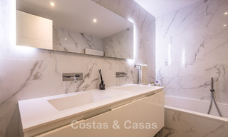 Eigentijds luxe penthouse met ruim dakterras te koop dicht bij alle voorzieningen en het centrum van San Pedro, Marbella 785500 