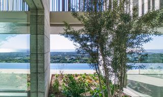 Nieuwe, high-end luxevilla te koop met zeezicht in een gated en permanent bewaakte villawijk van Sotogrande, Costa del Sol 785666 