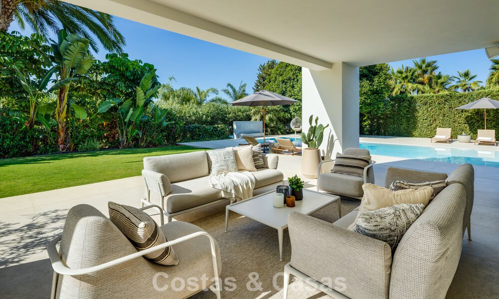 Schitterende eerstelijnsgolf luxevilla te koop in het hart van Nueva Andalucia, Marbella 785604