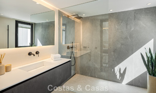 Schitterende eerstelijnsgolf luxevilla te koop in het hart van Nueva Andalucia, Marbella 785605 