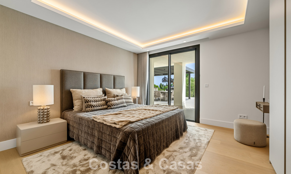 Royale luxevilla met moderne mediterrane architectuur te koop op Marbella’s Golden Mile 785563