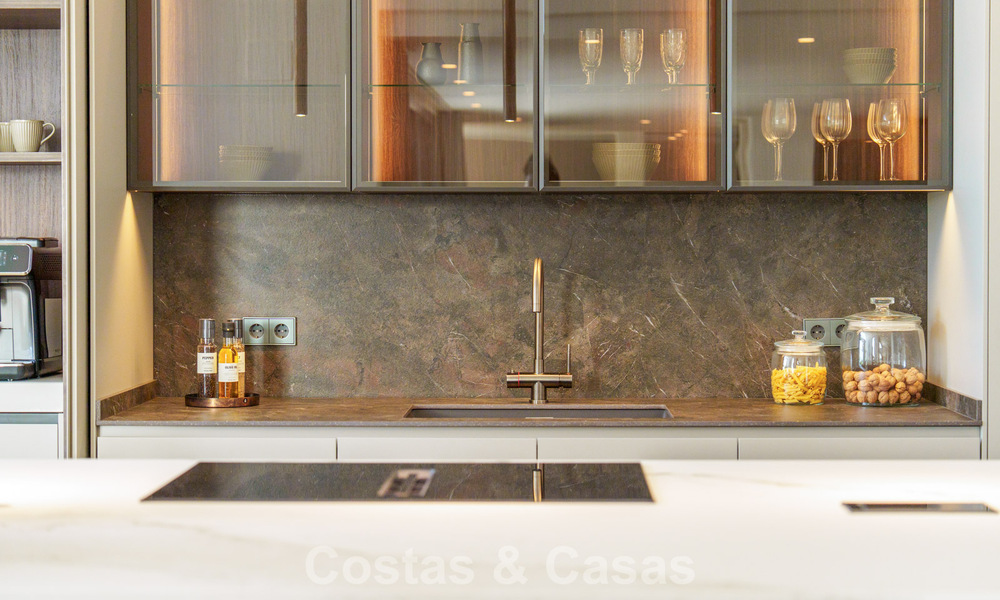 Royale luxevilla met moderne mediterrane architectuur te koop op Marbella’s Golden Mile 785579