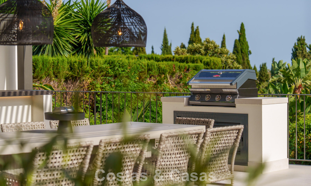 Royale luxevilla met moderne mediterrane architectuur te koop op Marbella’s Golden Mile 785582