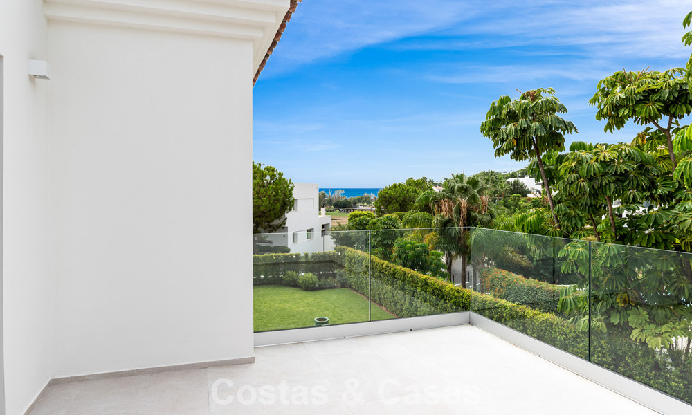 Moderne Spaanse luxevilla te koop op de tweede lijn van een golfbaan in een bevoorrechte villawijk, Benahavis - Marbella 785745