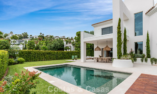Moderne Spaanse luxevilla te koop op de tweede lijn van een golfbaan in een bevoorrechte villawijk, Benahavis - Marbella 785749 