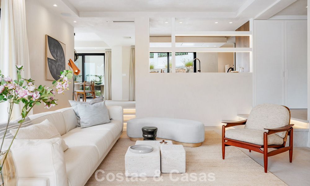 Moderne Spaanse luxevilla te koop op de tweede lijn van een golfbaan in een bevoorrechte villawijk, Benahavis - Marbella 785754