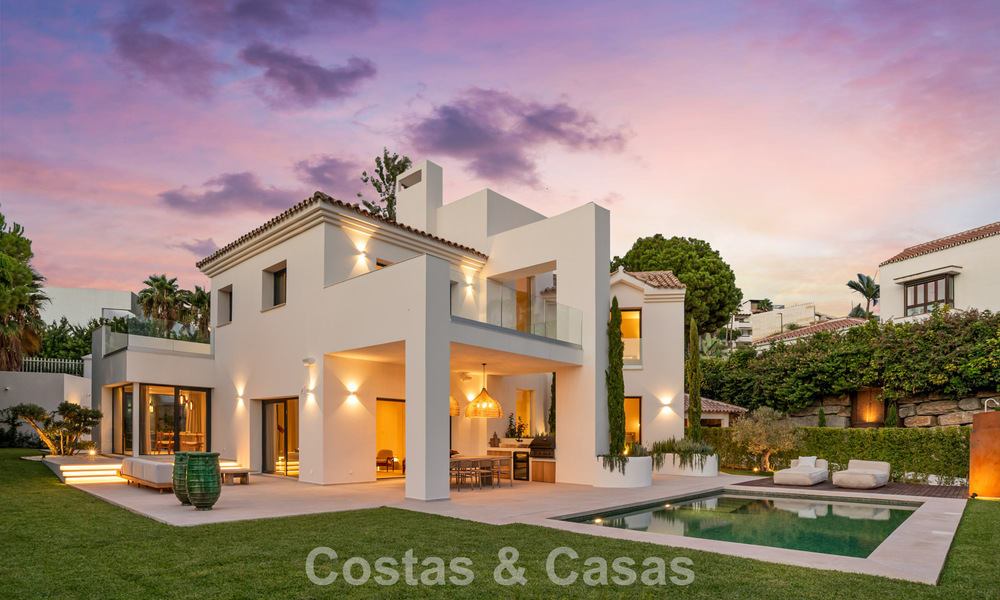Moderne Spaanse luxevilla te koop op de tweede lijn van een golfbaan in een bevoorrechte villawijk, Benahavis - Marbella 785765