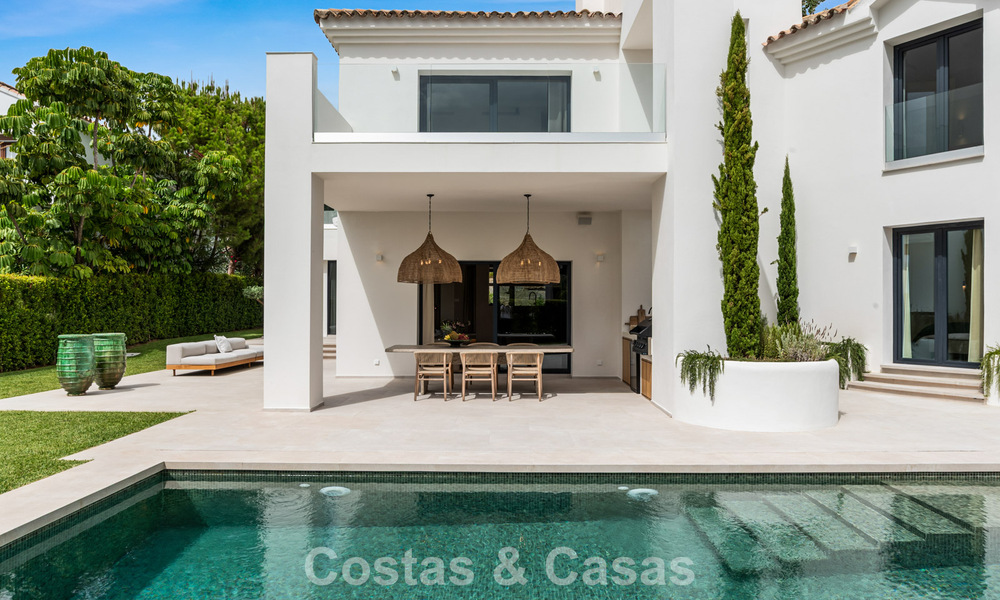 Moderne Spaanse luxevilla te koop op de tweede lijn van een golfbaan in een bevoorrechte villawijk, Benahavis - Marbella 785772