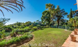 Uitmuntende luxevilla te koop in een tijdloze Andalusische architectuur, met zeezicht in Benahavis - Marbella 786049 