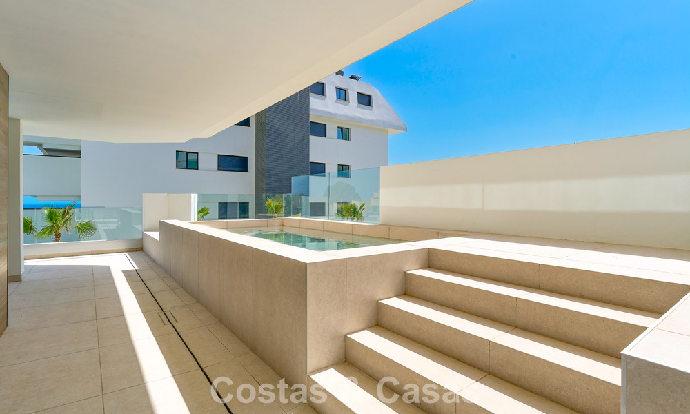 Nieuwe appartementen te koop op toplocatie met zeezicht tussen Benalmadena en Fuengirola, Costa del Sol 801821