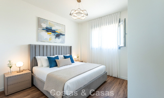Instapklaar, gloednieuw, modern appartement te koop op bovenste verdieping in golfurbanisatie vlak bij Estepona stad 785915 