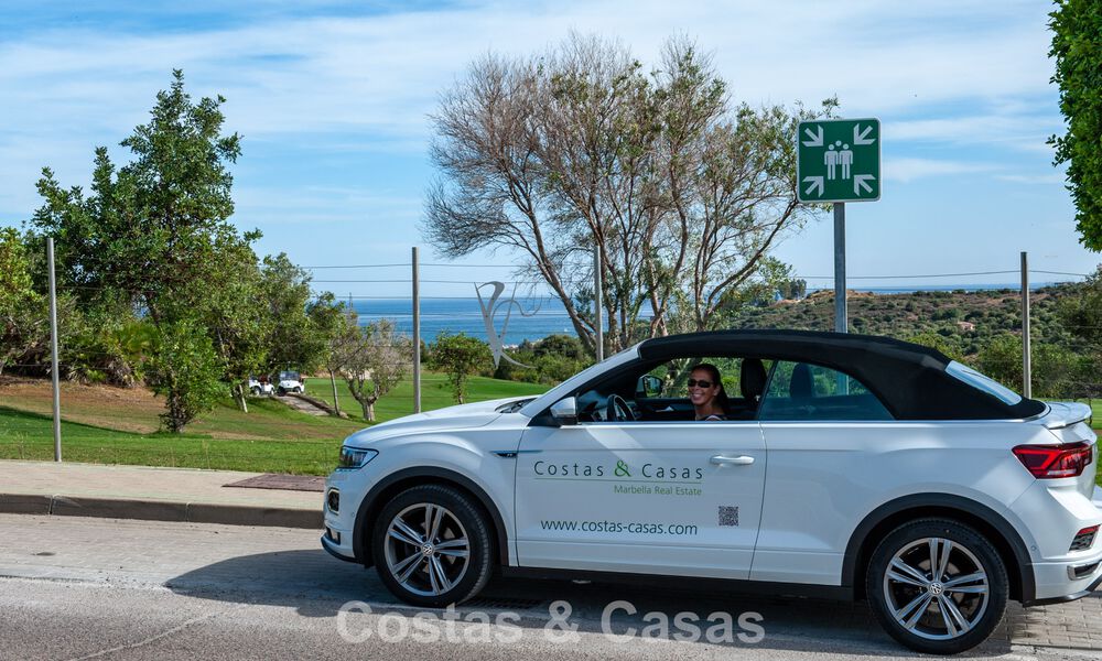 Instapklaar, gloednieuw, modern appartement te koop op bovenste verdieping in golfurbanisatie vlak bij Estepona stad 785938