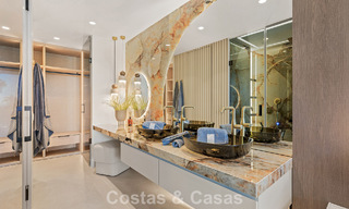 Instapklaar, luxe appartement te koop aan het strand op de New Golden Mile tussen Marbella en Estepona 785950 