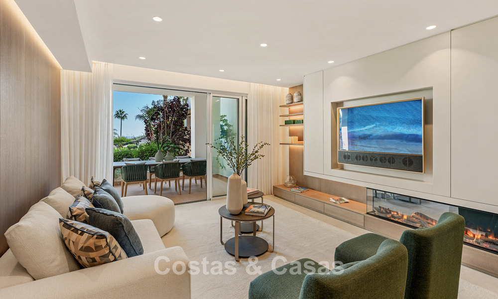 Instapklaar, luxe appartement te koop aan het strand op de New Golden Mile tussen Marbella en Estepona 785955