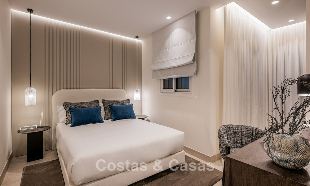 Instapklaar, luxe appartement te koop aan het strand op de New Golden Mile tussen Marbella en Estepona 785968