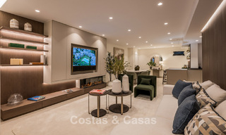 Instapklaar, luxe appartement te koop aan het strand op de New Golden Mile tussen Marbella en Estepona 785982 