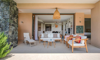 Begane grond hoekappartement met enorme privétuin te koop in een golfresort in de heuvels van Marbella - Benahavis 785898 