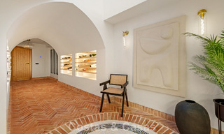 Statige luxevilla te koop in een begeerde villawijk in het hart van Nueva Andalucia, Marbella 790412 