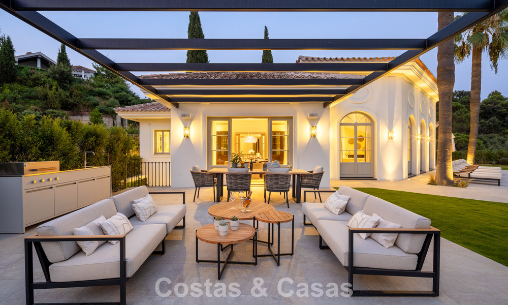 Sublieme boutique villa te koop, omgeven door weelderig groen in het exclusieve La Zagaleta resort in Marbella - Benahavis 786137