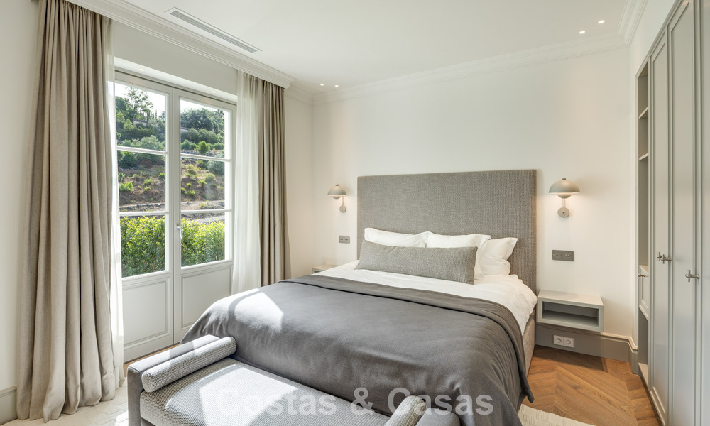 Sublieme boutique villa te koop, omgeven door weelderig groen in het exclusieve La Zagaleta resort in Marbella - Benahavis 786140