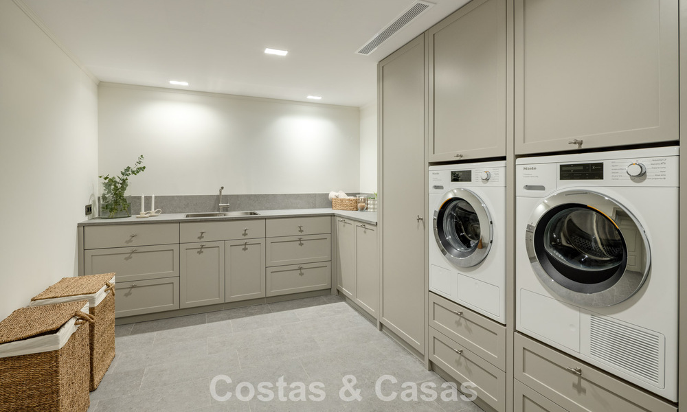 Sublieme boutique villa te koop, omgeven door weelderig groen in het exclusieve La Zagaleta resort in Marbella - Benahavis 786154