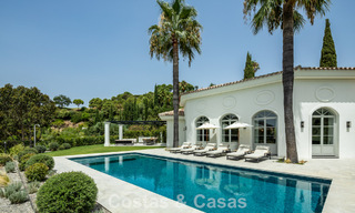 Sublieme boutique villa te koop, omgeven door weelderig groen in het exclusieve La Zagaleta resort in Marbella - Benahavis 786167 