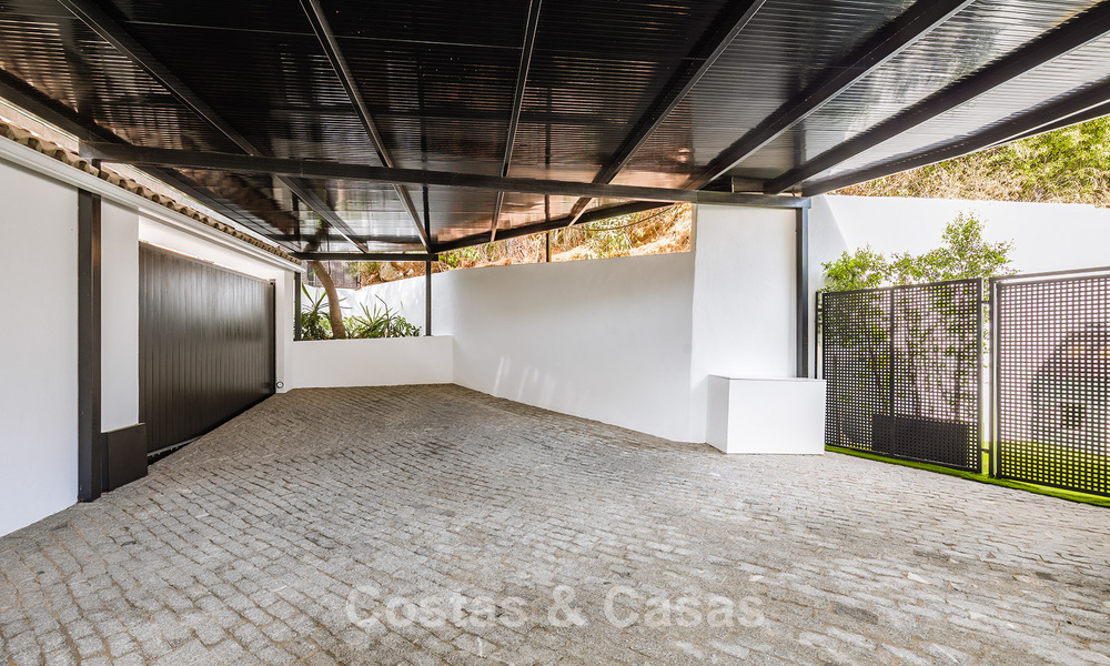 Ruime villa met zeezicht en een separaat gastenverblijf te koop in El Madroñal in Benahavis - Marbella 786420